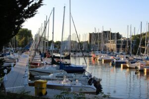 https://joemaharana.com/neighbourhoods/oakville-harbour-marina/